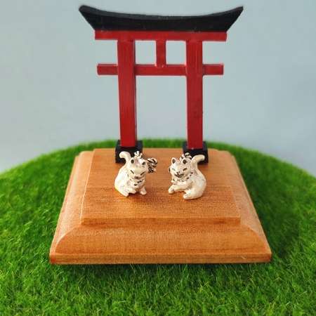 黒猫とカンパニュラ3