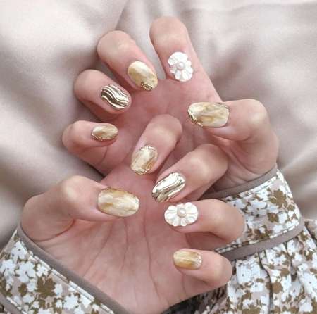 Melia Nailtip2